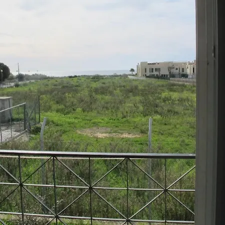 Beach Praia Lota With Unspoilt Sea View And Use Of Pool شقة